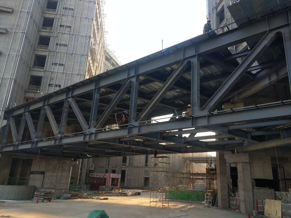 雄安医院吊装 (25)_调整大小.jpg